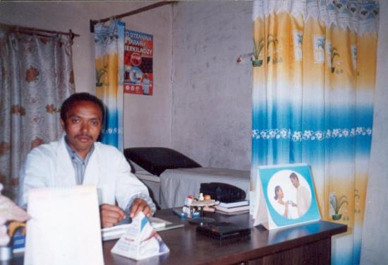 Dr Randrianiriana du Dispensaire de Fiakarana